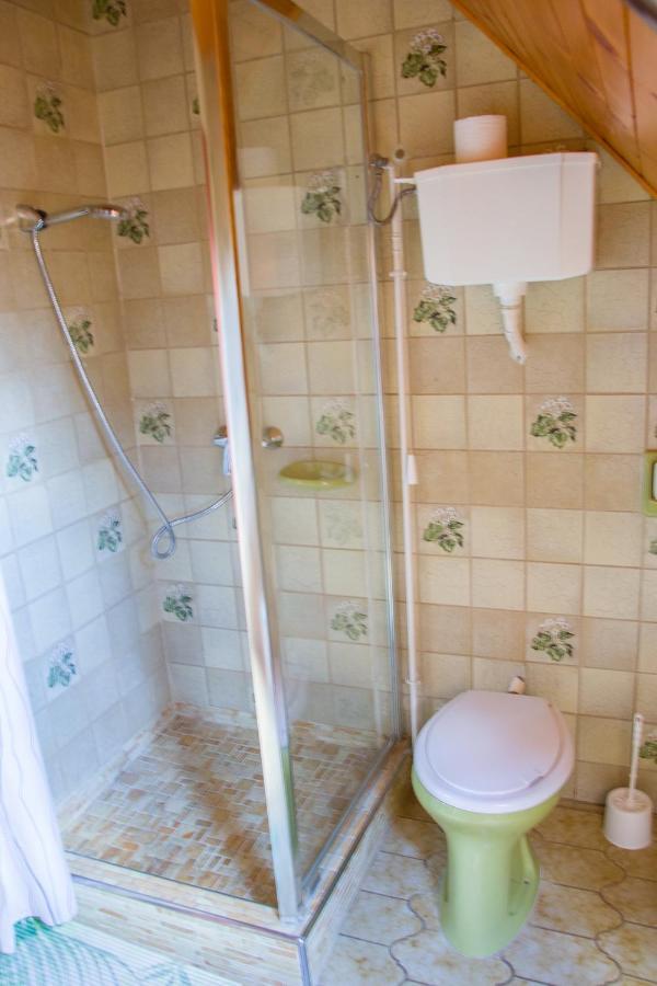 Huszar Vendeghaz Apartment Orvenyes Exterior foto